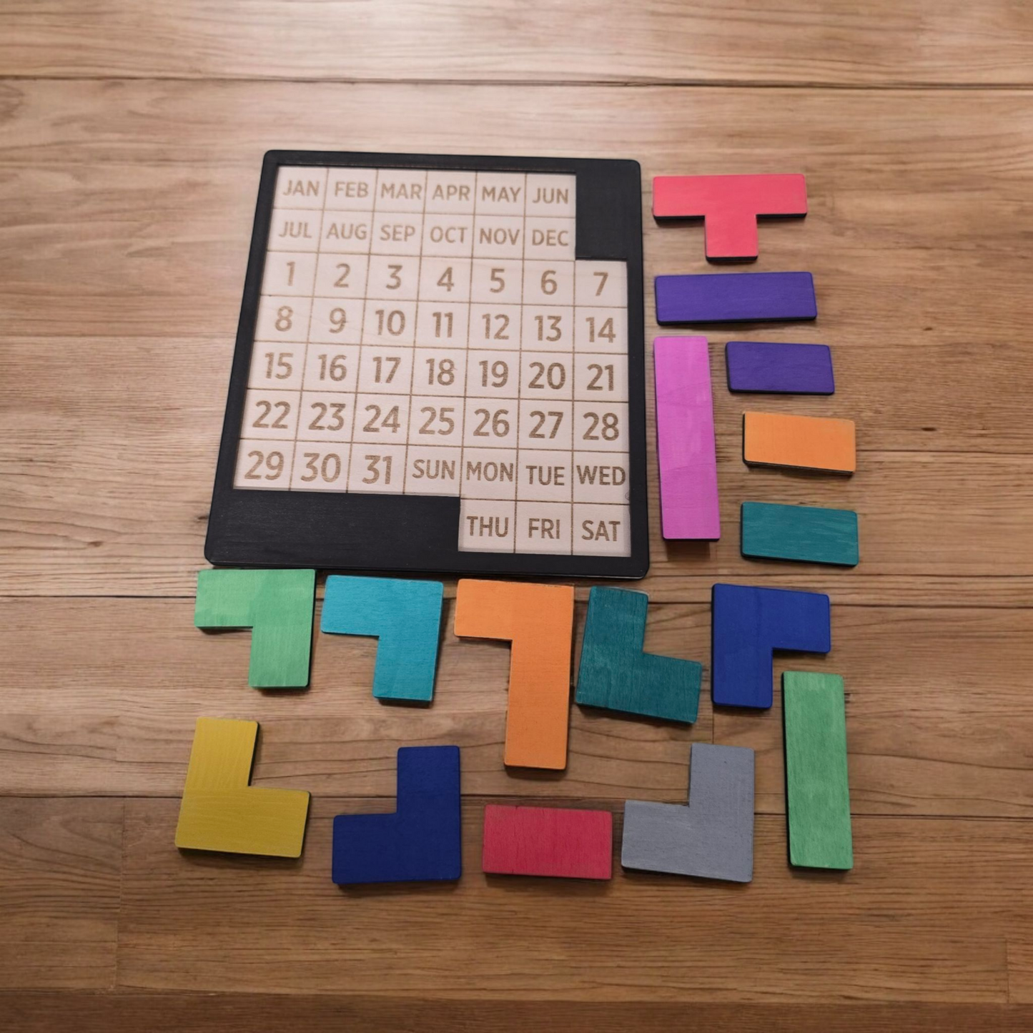 Colorful Wooden Date Puzzle Game – Interactive Brain-Teaser