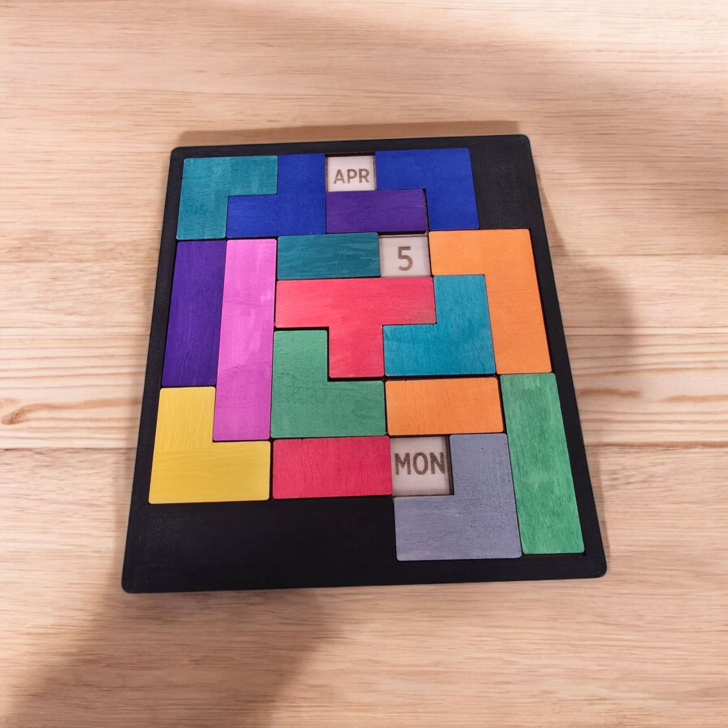 Colorful Wooden Date Puzzle Game – Interactive Brain-Teaser