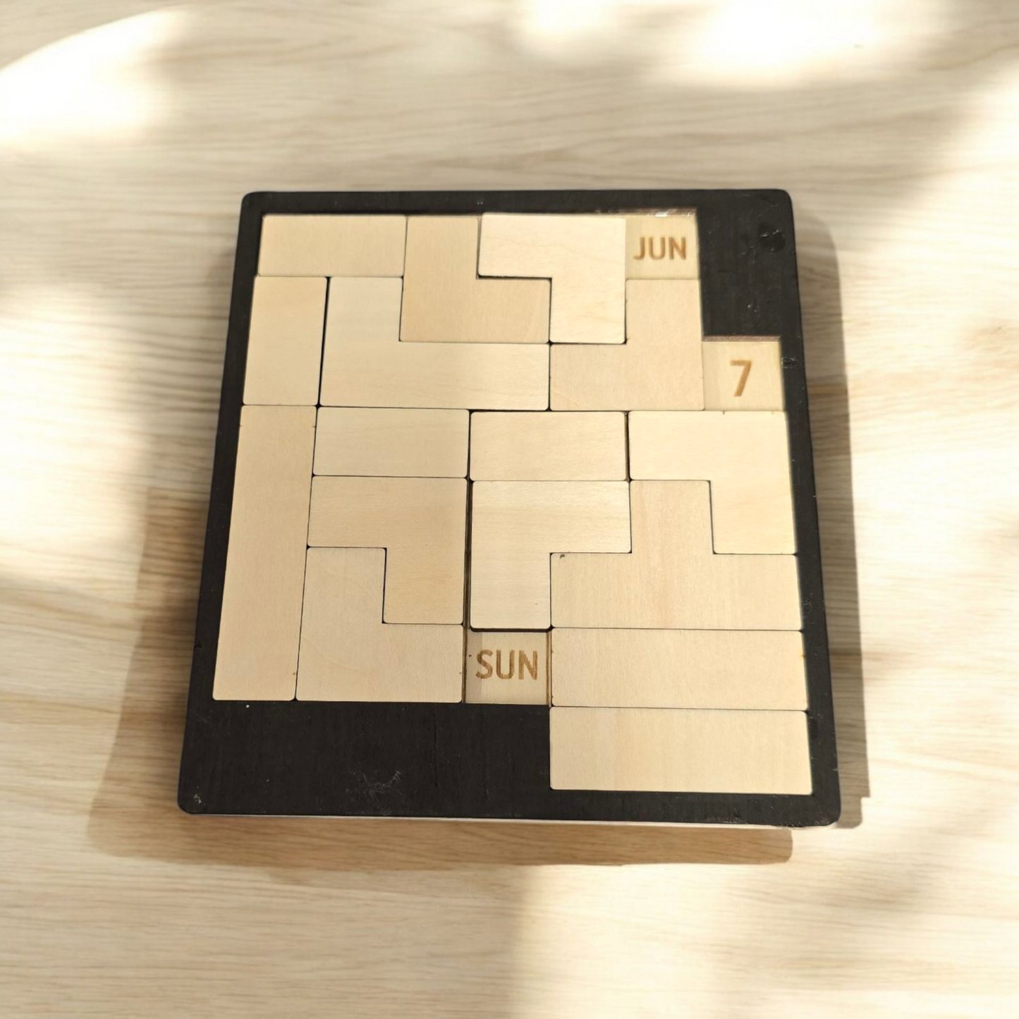 Wooden Date Puzzle Game – Interactive Brain-Teaser