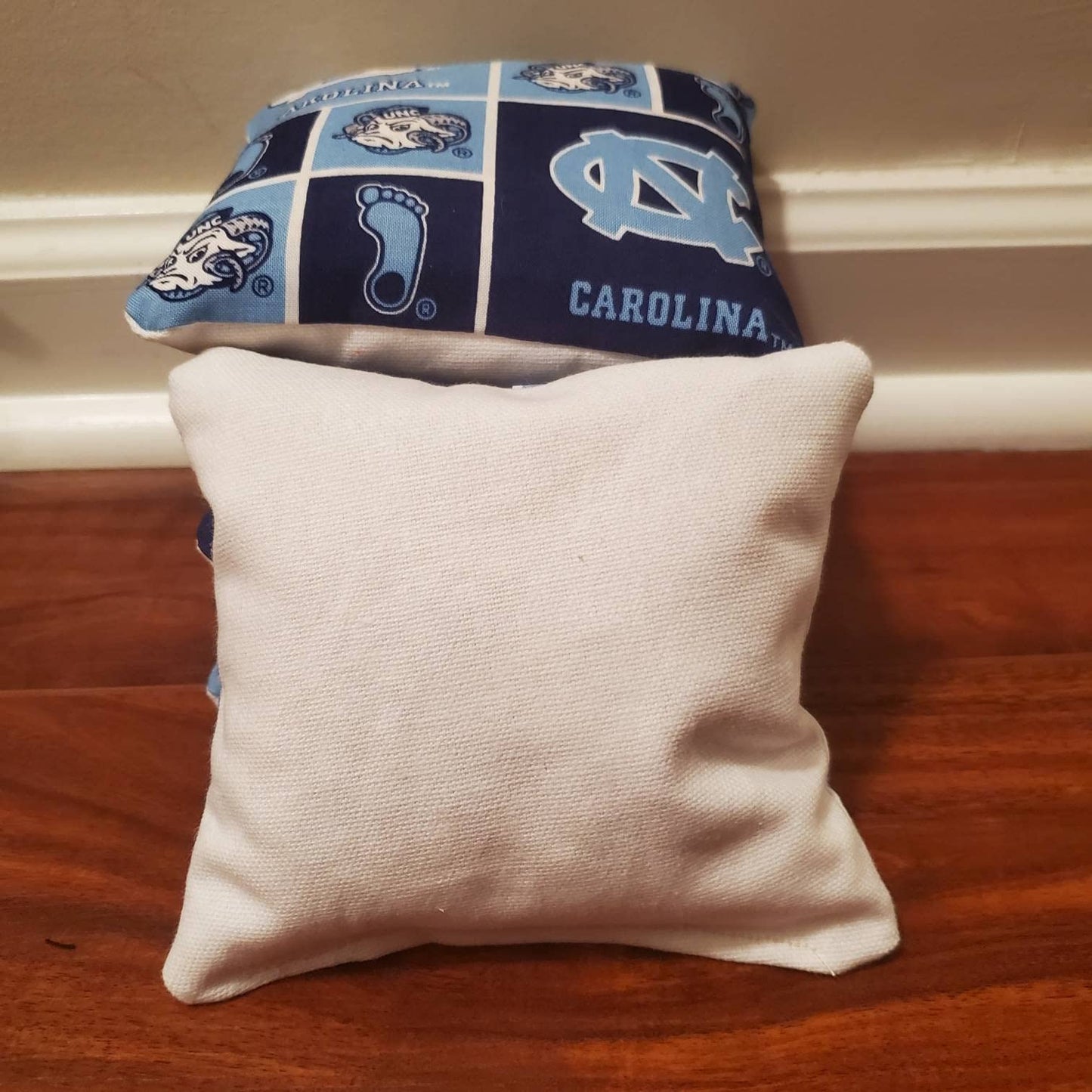 UNC Cornhole Bags (8 bags)