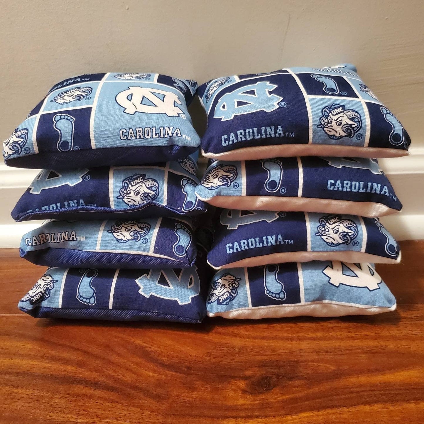 UNC Cornhole Bags (8 bags)